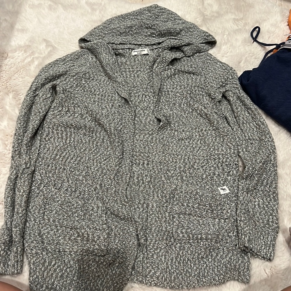 Perfect condition Abercrombie cardigan